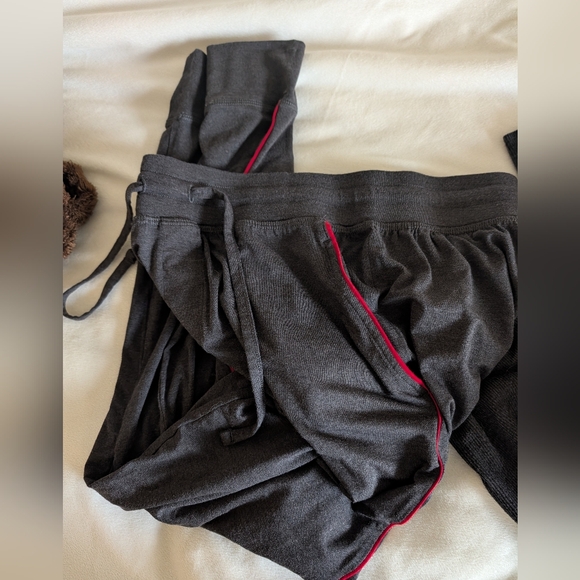 Tommy John Pajama Set - Picture 3 of 4